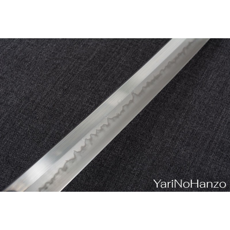 Fujiwara Katana Kaufen Sie handgeschmiedeten scharf geschliffenen Schwerter Samurai Katana bei KatanaMart Schwertshop.