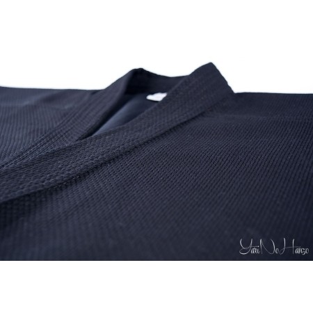 Iaido / Kendo Gi Professional 2.0 | Kendo Jacke Schwarz | Kendojacke mit Reiskornwebung