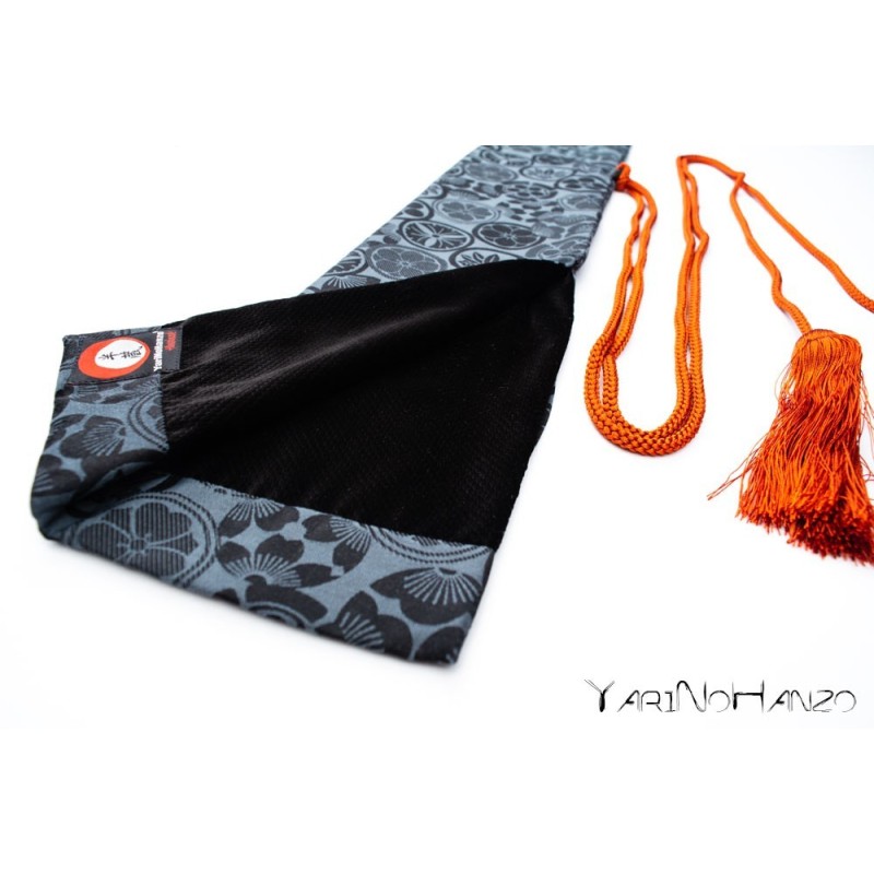 Katana Bukuro Kamon (heller Hintergrund) | Katana Schwerttasche Sakura