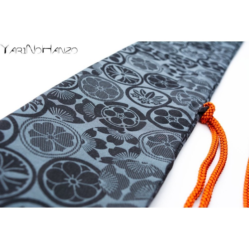 Katana Bukuro Kamon (heller Hintergrund) | Katana Schwerttasche Sakura