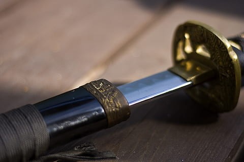 Cómo es una espada japonesa para dos manos